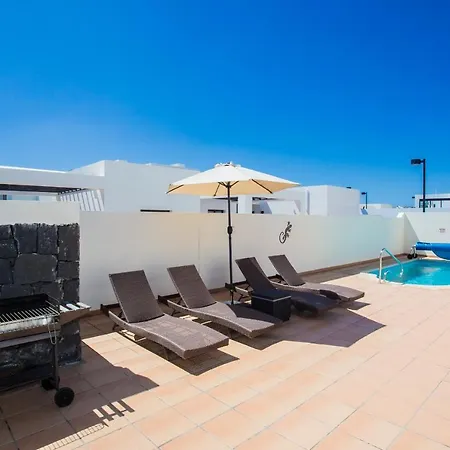 Villa Beautiful 2-bed In -rosa Blanca